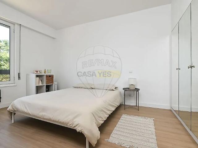 Apartment T2 in Oeiras e São Julião da Barra, Paço de Arcos e Caxias, Oeiras