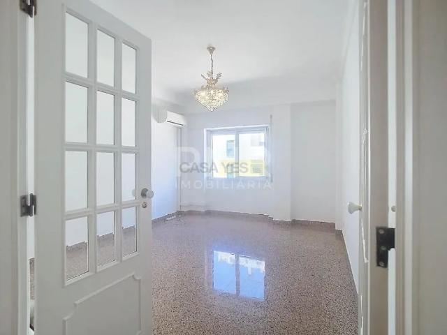 Apartment T2 in Lumiar, Lisboa