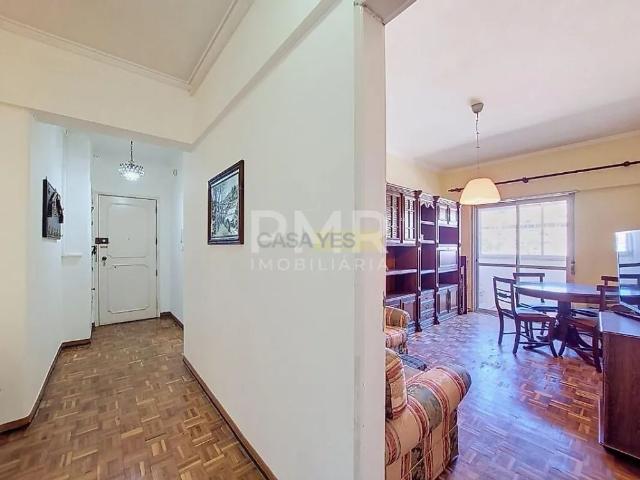Apartment T2 in Lumiar, Lisboa