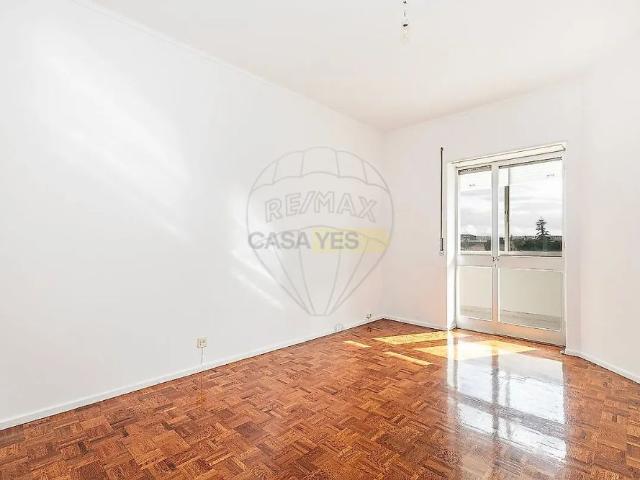 Apartment T2 in Lumiar, Lisboa