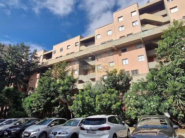 Apartment T2 in Lumiar, Lisboa