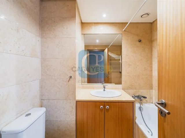 Apartment T2 in Matosinhos e Leça da Palmeira, Matosinhos