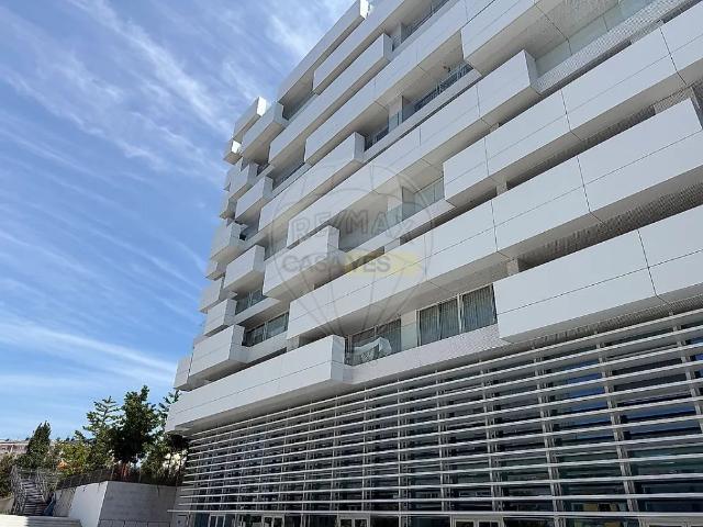 Apartment T2 in Mafamude e Vilar do Paraíso, Vila Nova de Gaia