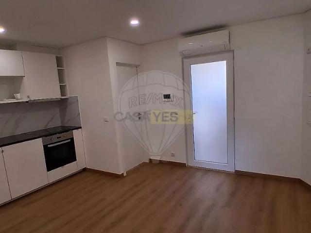Apartment T2 in Mafamude e Vilar do Paraíso, Vila Nova de Gaia