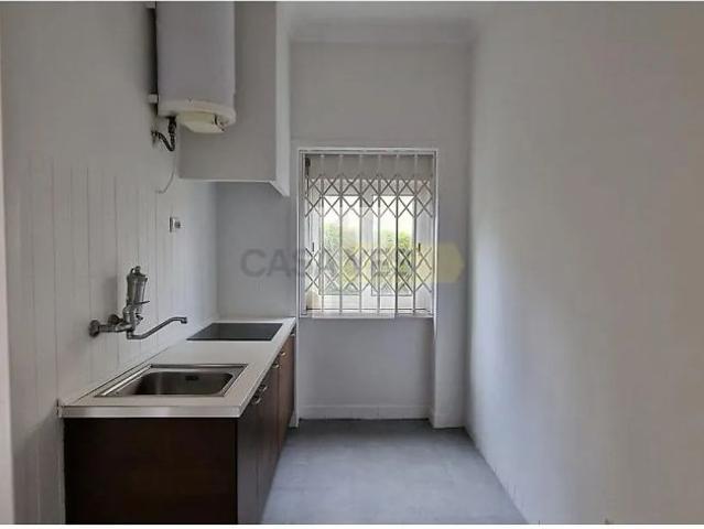 Apartment T2 in Mafamude e Vilar do Paraíso, Vila Nova de Gaia