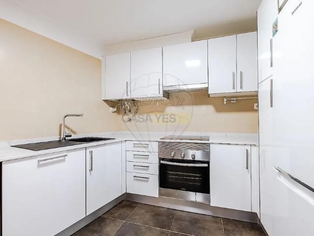 Apartment T2 in Misericórdia, Lisboa