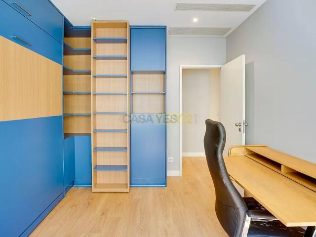 Apartment T2 in São Domingos de Benfica, Lisboa