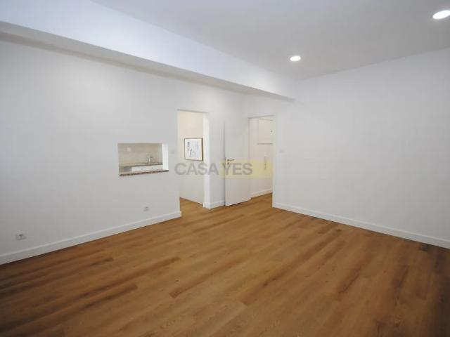 Apartment T2 in São Domingos de Benfica, Lisboa