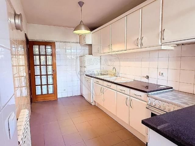Apartment T2 in Santo António dos Olivais, Coimbra