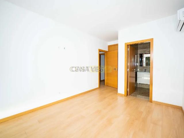 Apartment T2 in Santo António dos Olivais, Coimbra