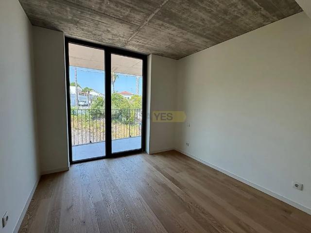 Apartment T2 in Santa Clara e Castelo Viegas, Coimbra