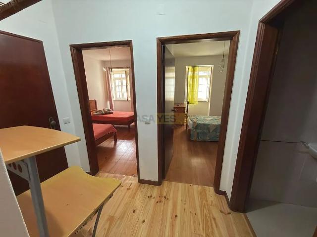 Apartment T2 in Santa Clara e Castelo Viegas, Coimbra