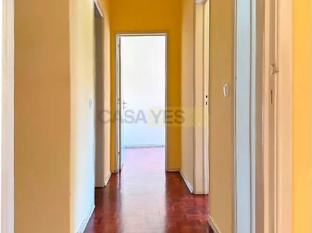 Apartment T2 in Santa Iria de Azoia, São João da Talha e Bobadela, Loures