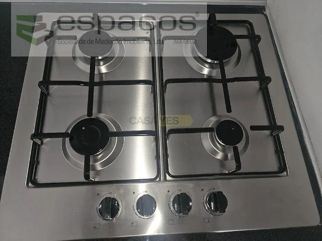 Apartment T2 in Santa Iria de Azoia, São João da Talha e Bobadela, Loures