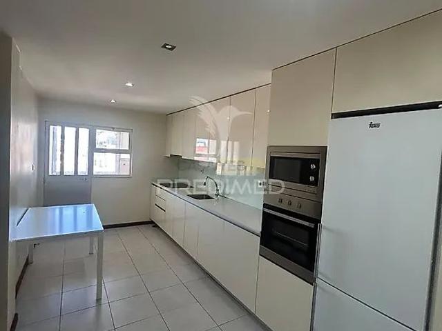 Apartment T2 in Santa Maria da Feira, Travanca, Sanfins e Espargo, Santa Maria da Feira
