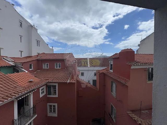 Apartment T2 in Santa Maria Maior, Lisboa