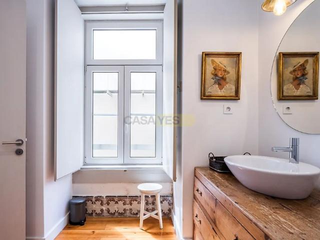 Apartment T2 in Santa Maria Maior, Lisboa