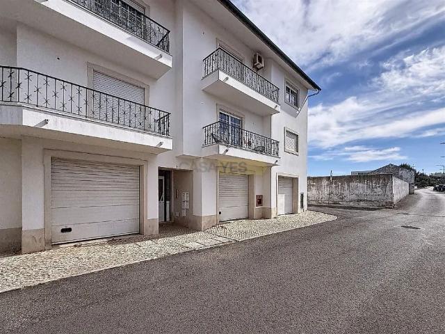 Apartment T2 in Santa Maria, São Pedro e Sobral da Lagoa, Óbidos
