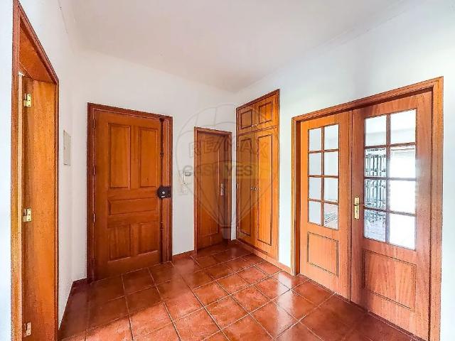 Apartment T2 in Santarém Marvila, Santa Iria da Ribeira de Santarém, Santarém São Salvador e Santarém São Nicolau, Santarém