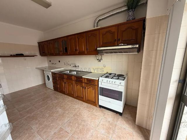 Apartment T2 in Setúbal São Julião, Nossa Senhora da Anunciada e Santa Maria da Graça, Setúbal