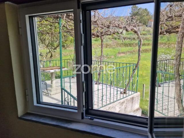 Apartment T2 in Seia, São Romão e Lapa dos Dinheiros, Seia