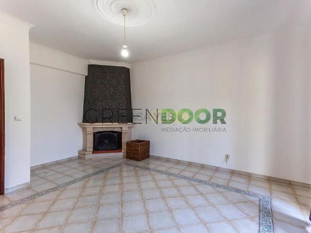Apartment T2 in Seixal, Arrentela e Aldeia de Paio Pires, Seixal