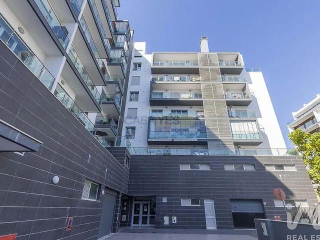 Apartment T2 in Póvoa de Santo Adrião e Olival Basto, Odivelas