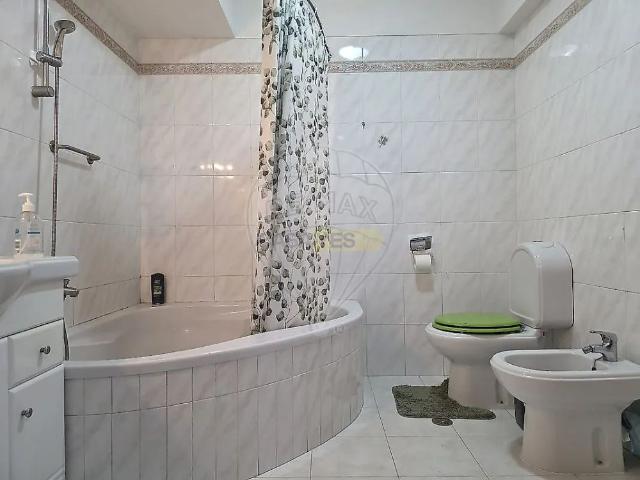 Apartment T2 in Póvoa de Santa Iria e Forte da Casa, Vila Franca de Xira