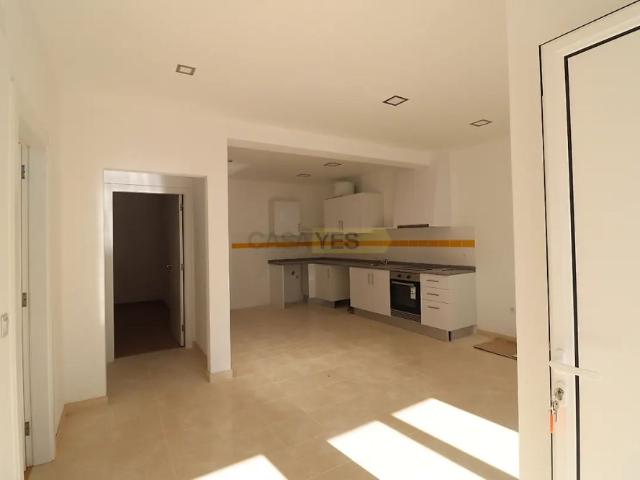 Apartment T2 in Tomar São João Baptista e Santa Maria dos Olivais, Tomar