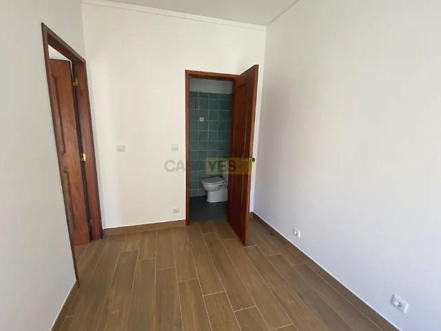 Apartment T2 in Tomar São João Baptista e Santa Maria dos Olivais, Tomar