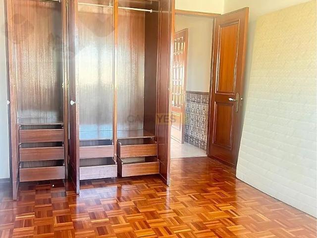 Apartment T2 in Venteira, Amadora