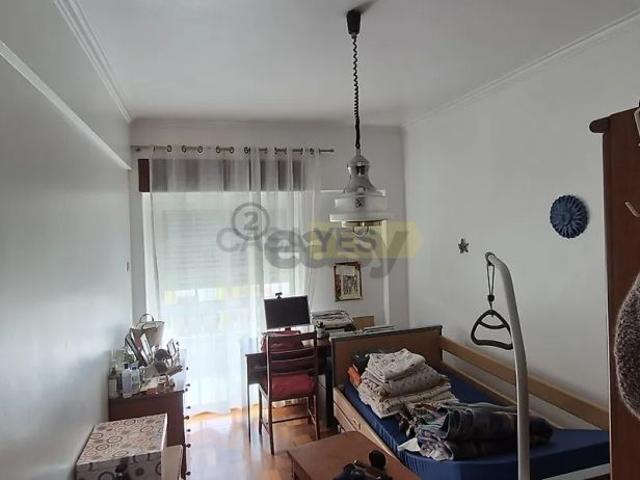 Apartment T2 in Venteira, Amadora