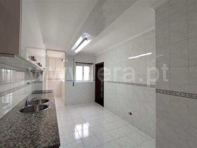 Apartment T2 / Oliveira de Azeméis, Oliveira de Azeméis, Santiago de Riba Ul, Ul, Macinhata da Seixa e Madail