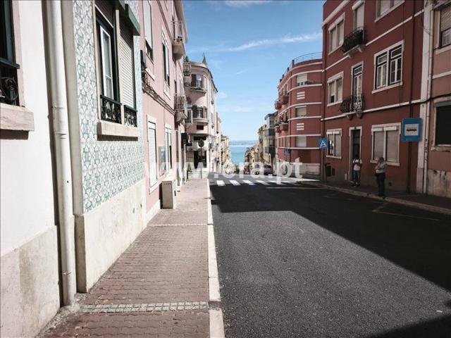 Apartment T2 / Lisboa, São Vicente