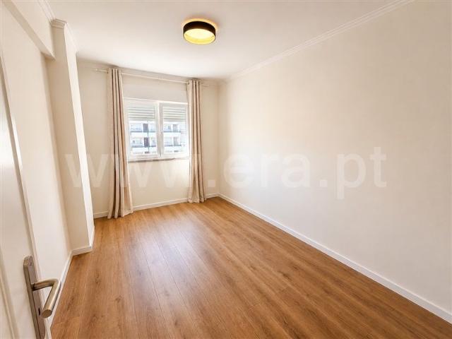 Apartment T2 / Sintra, Monte Abraão