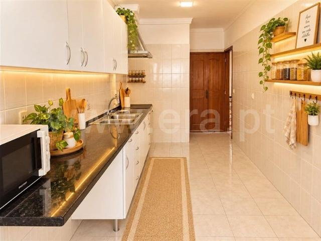 Apartment T2 / Sintra, Belas