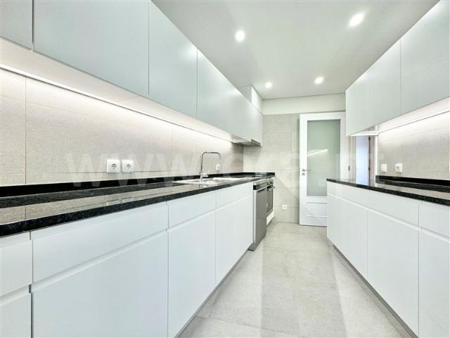 Apartment T2 / Porto, Boavista