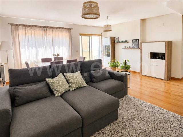 Apartment T2 / Vila Franca de Xira, Póvoa de Santa Iria e Forte da Casa