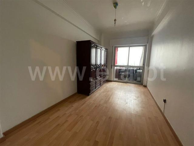 Apartment T3 / Amadora, Mina de Água