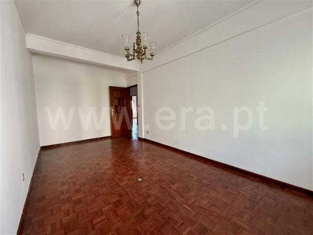 Apartment T3 / Guarda, Guarda