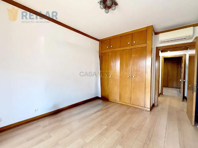 Apartment T3 in Campo de Ourique, Lisboa