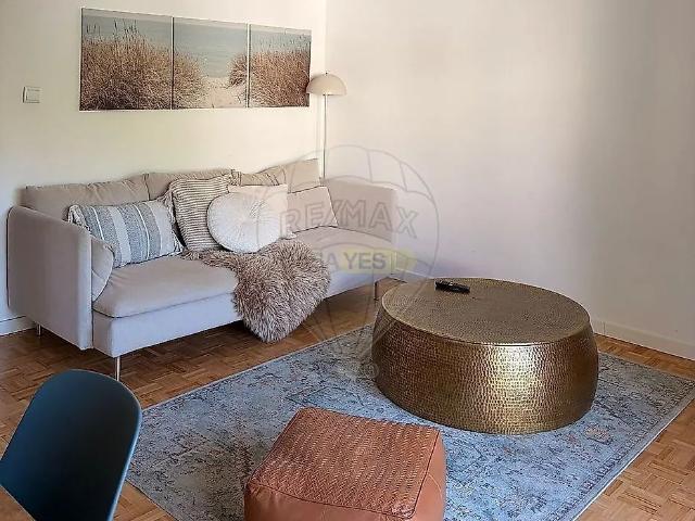 Apartment T3 in Carcavelos e Parede, Cascais