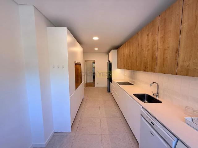 Apartment T3 in Cascais e Estoril, Cascais