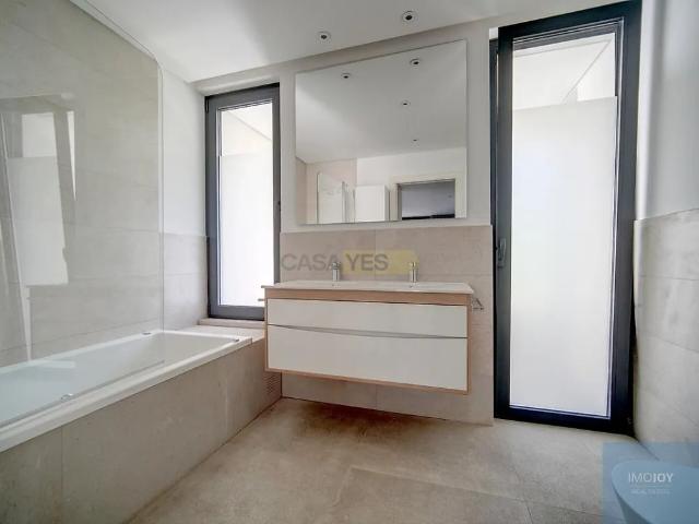 Apartment T3 in Cascais e Estoril, Cascais