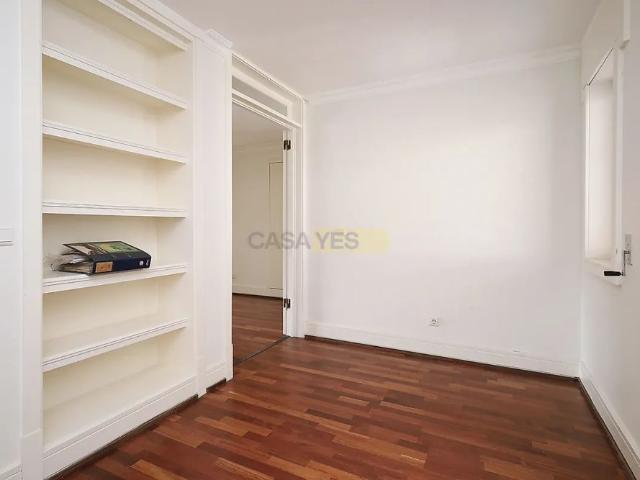 Apartment T3 in Cascais e Estoril, Cascais