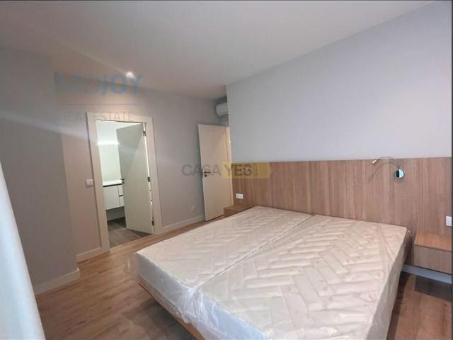 Apartment T3 in Cedofeita, Santo Ildefonso, Sé, Miragaia, São Nicolau e Vitória, Porto