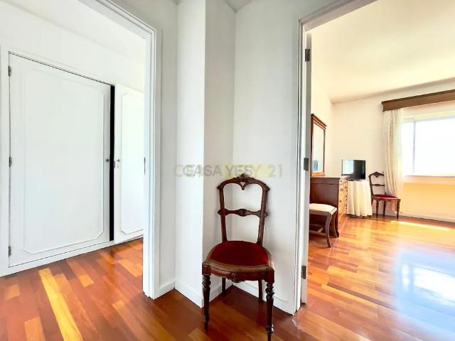 Apartment T3 in Cedofeita, Santo Ildefonso, Sé, Miragaia, São Nicolau e Vitória, Porto