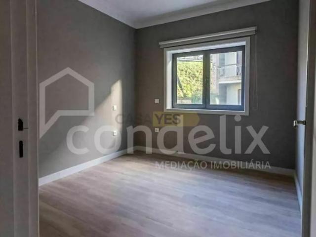 Apartment T3 in Cedofeita, Santo Ildefonso, Sé, Miragaia, São Nicolau e Vitória, Porto