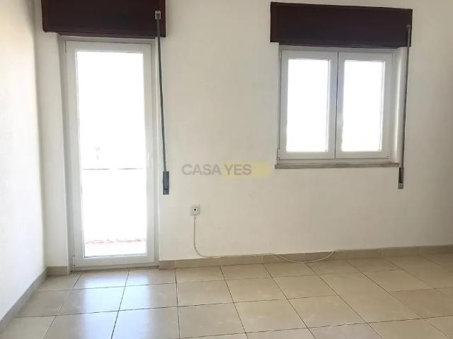 Apartment T3 in Abrantes São Vicente e São João e Alferrarede, Abrantes