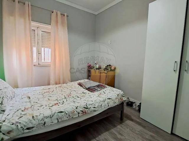 Apartment T3 in Alto do Seixalinho, Santo André e Verderena, Barreiro